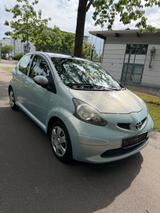 Toyota Aygo (X) 1,0 - - Toyota aus 2005: Aygo