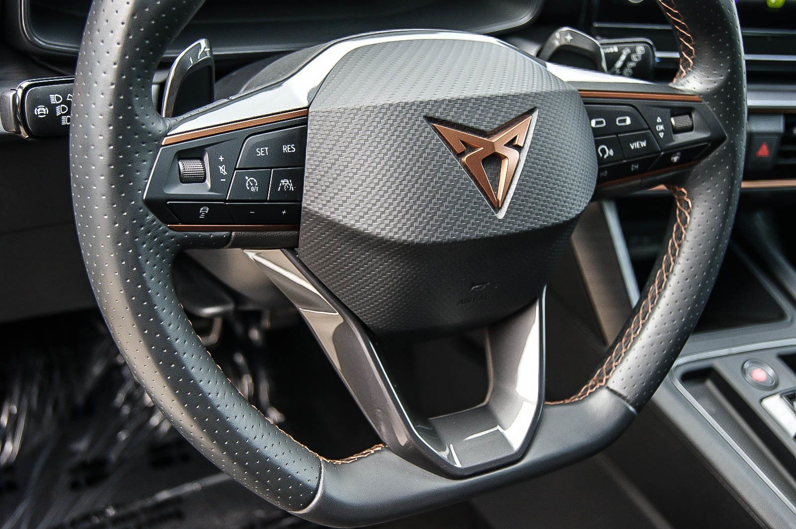 Fahrzeugabbildung CUPRA Leon Sportstourer e-HYBRID VIRTUAL ACC XL 1HAND