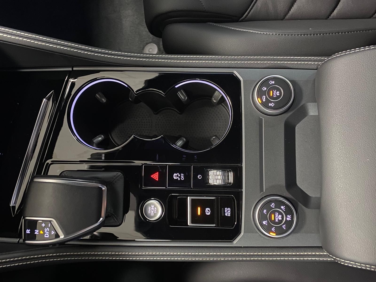 Fahrzeugabbildung Volkswagen Touareg 3.0 V6 TDI 4Motion Elegance+AHK