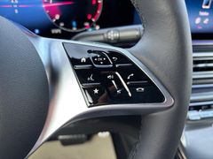 Fahrzeugabbildung Mercedes-Benz V300d 4M EXCLUSIVE extralang LUX-SITZE AIRMATIC