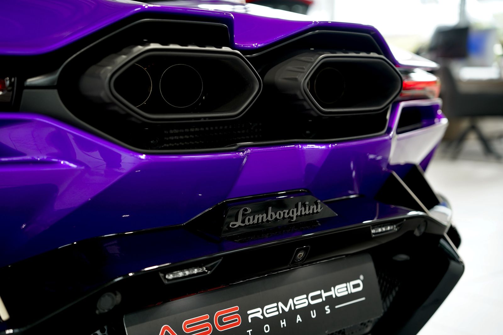 Lamborghini Revuelto