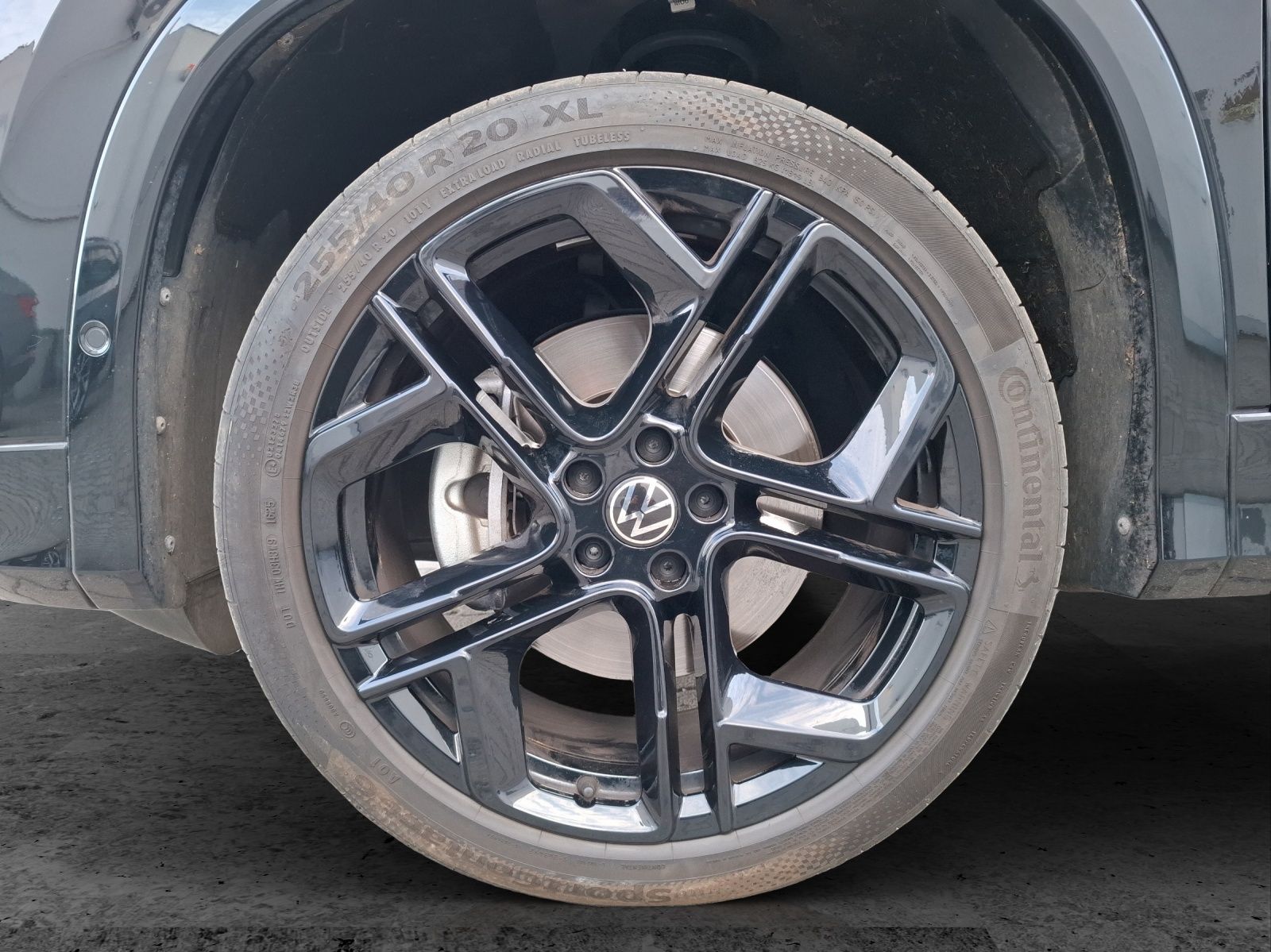 Fahrzeugabbildung Volkswagen Tayron TDI R-Line DSG 4M Matrix AHK Navi AID HUD