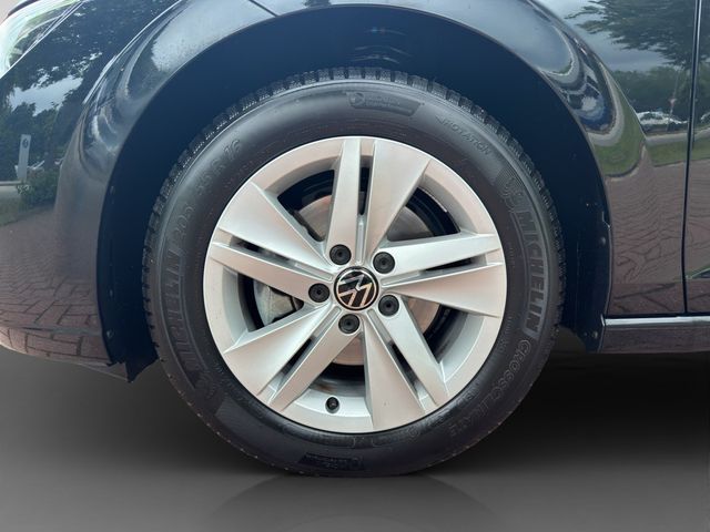 Golf VIII 2.0 TDI Life KLIMA PDC SHZ NAVI LED