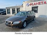Volvo V70 Kombi Edition PRO*NAVI*BI-XENON*AHK*PDC*8FAC - Volvo V70 Gebrauchtwagen in Berlin