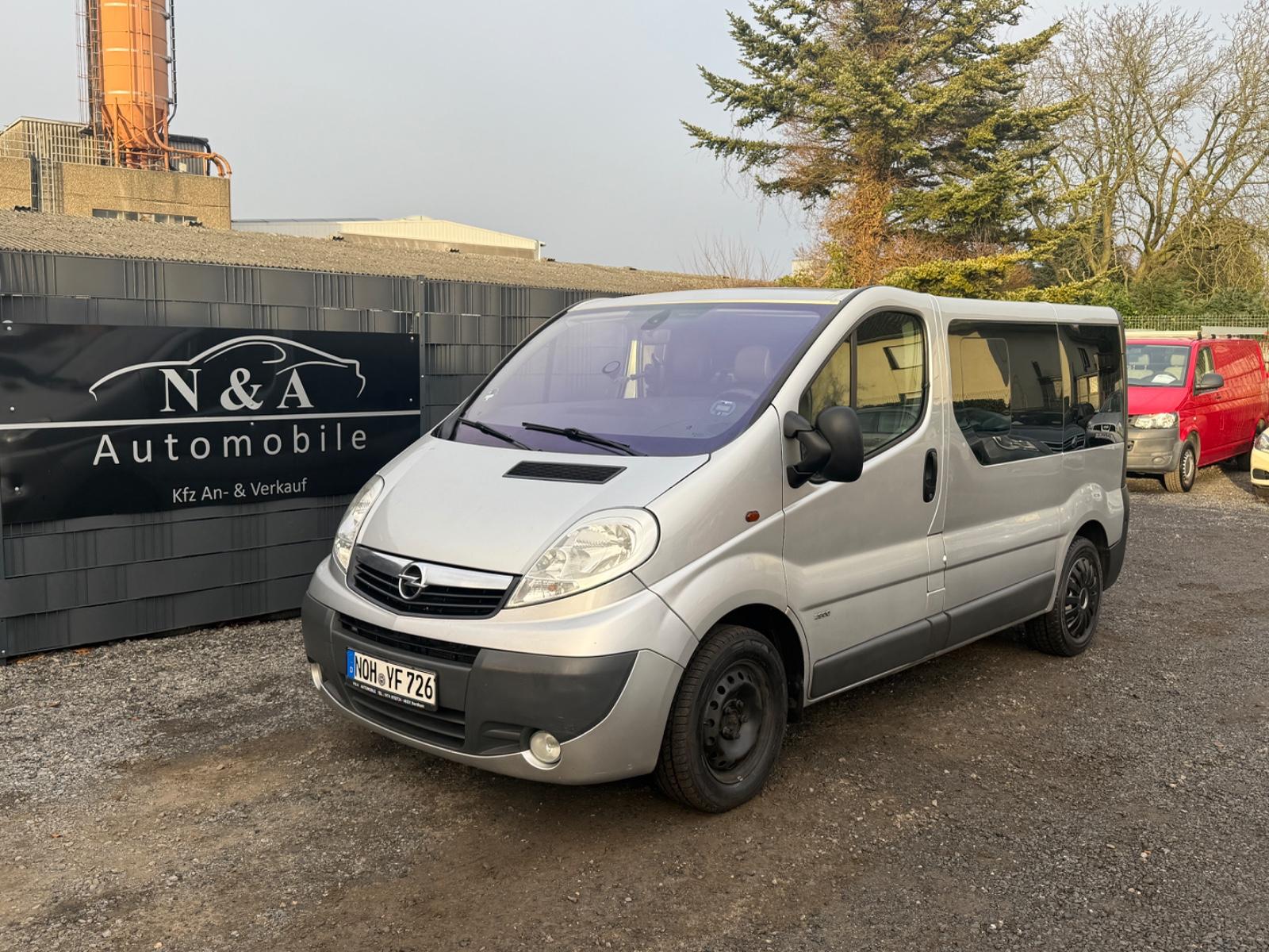 Opel Vivaro Kasten Kombi L1H1 2,9t 9-Sitzer Klima