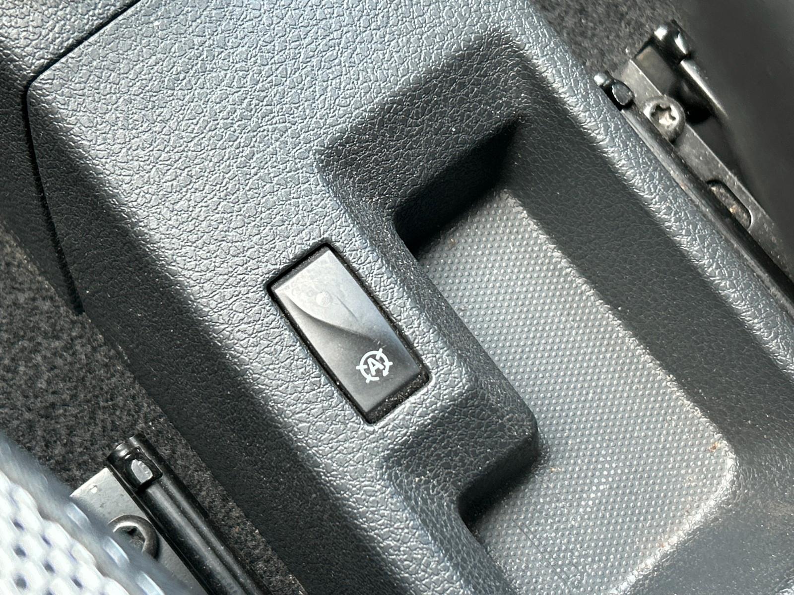 Dacia Sandero Stepway TCe 90 Prestige Klima Navi R17