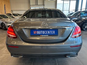 MYAUTOCENTER – Gebraucht- und Jahreswagen mit Werkstattservice in Pfaffenhofen Mercedes-Benz E 220 E Limousine *AVANTGARDE*KAM*HUD*AHK*PDC*