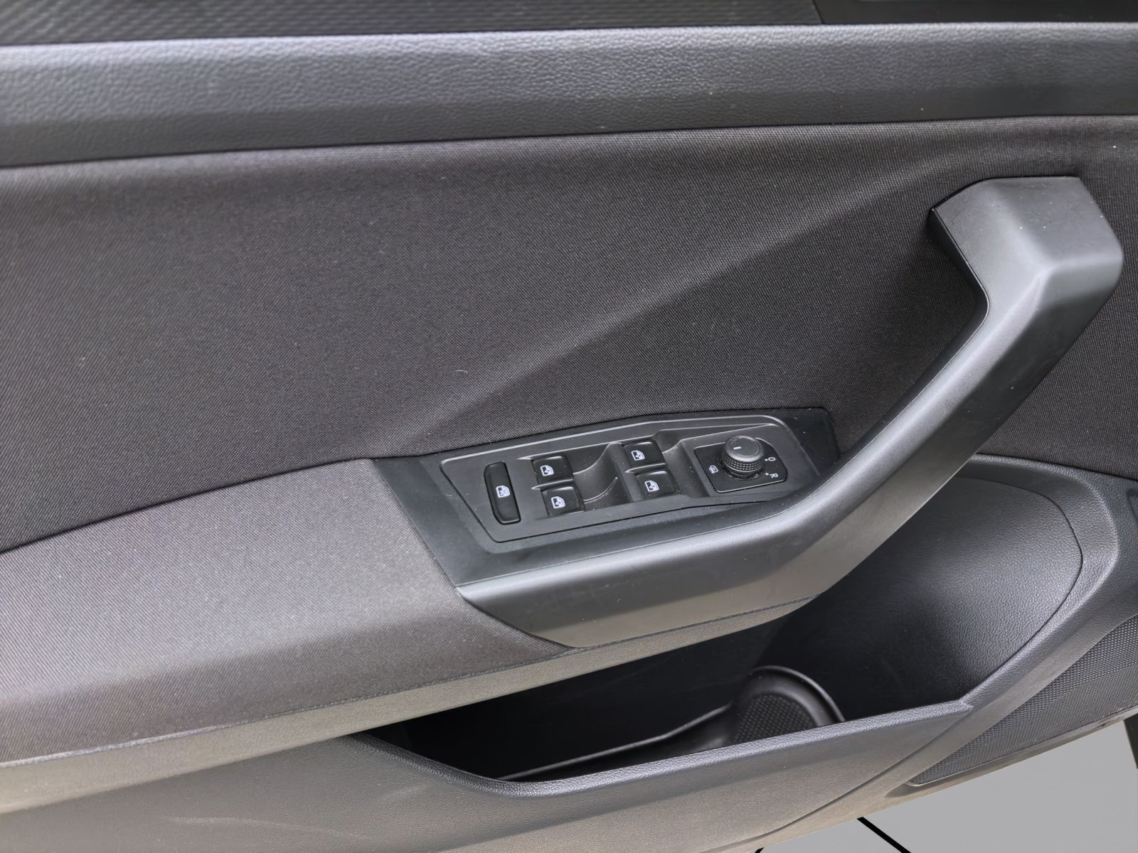 Volkswagen T-Roc - Bild 10