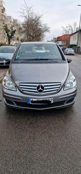 Mercedes-Benz merceded B Klasse 170 Benzin 2 Hand - Mercedes-Benz 190 Gebrauchtwagen in München