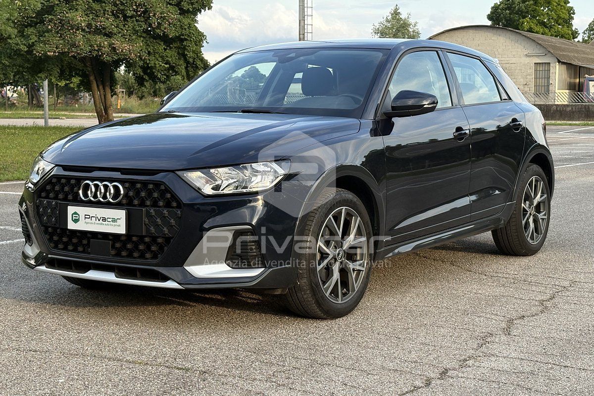 AUDI AUDI A1 citycarver 25 TFSI Admired