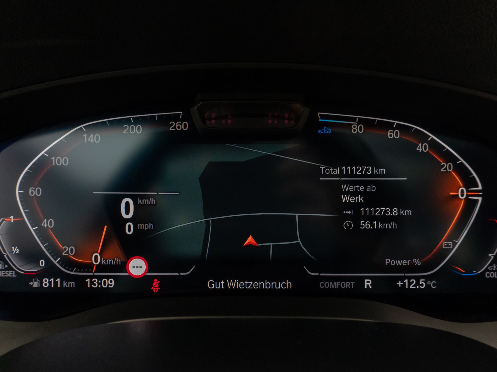 Fahrzeugabbildung BMW 520d xD Panorama Kamera DAB HiFi ACC 4xKlima