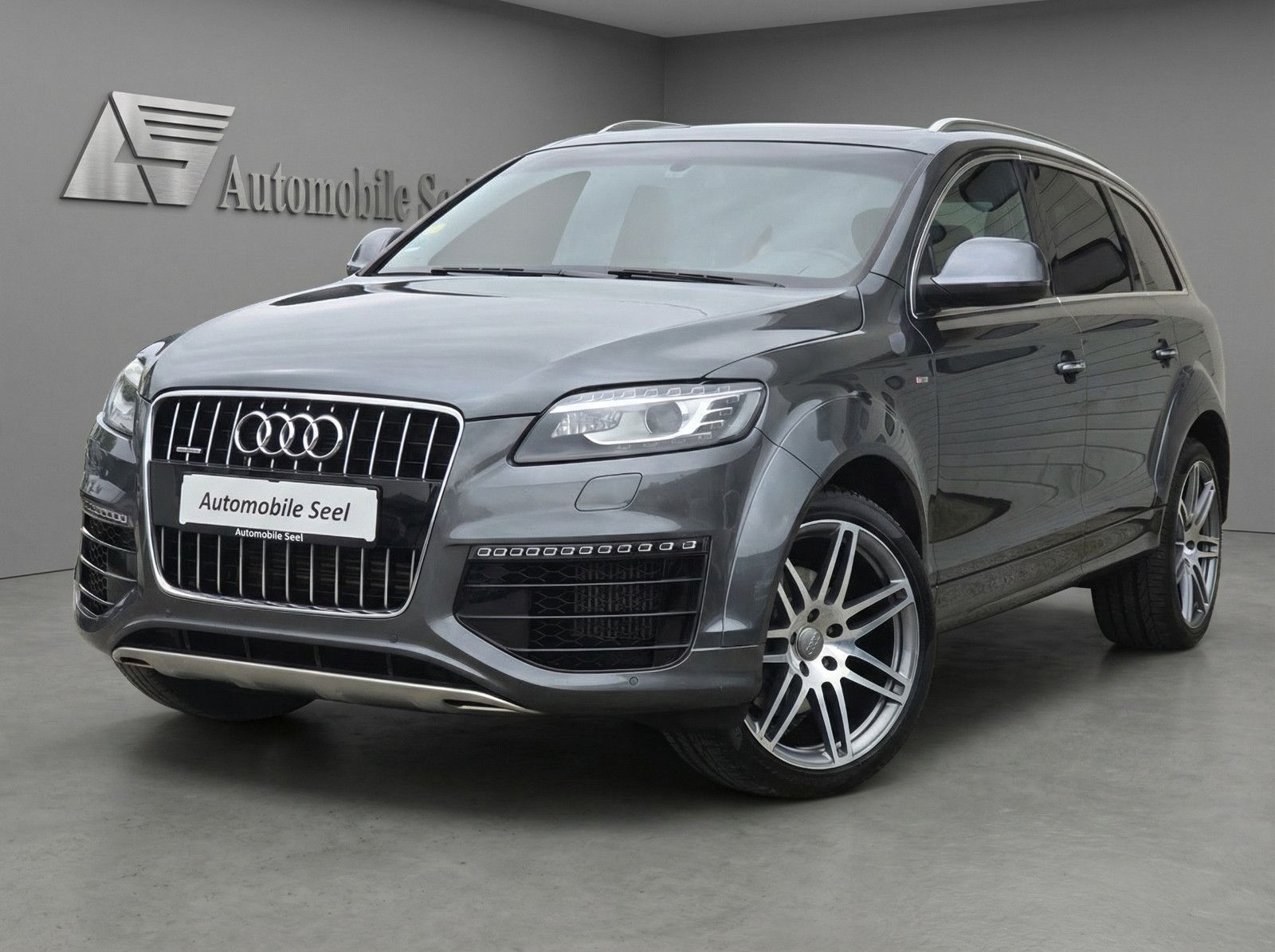 AUDI Q7 3.0 TDI clean diesel quattro*Navi*Bi-Xenon*AH