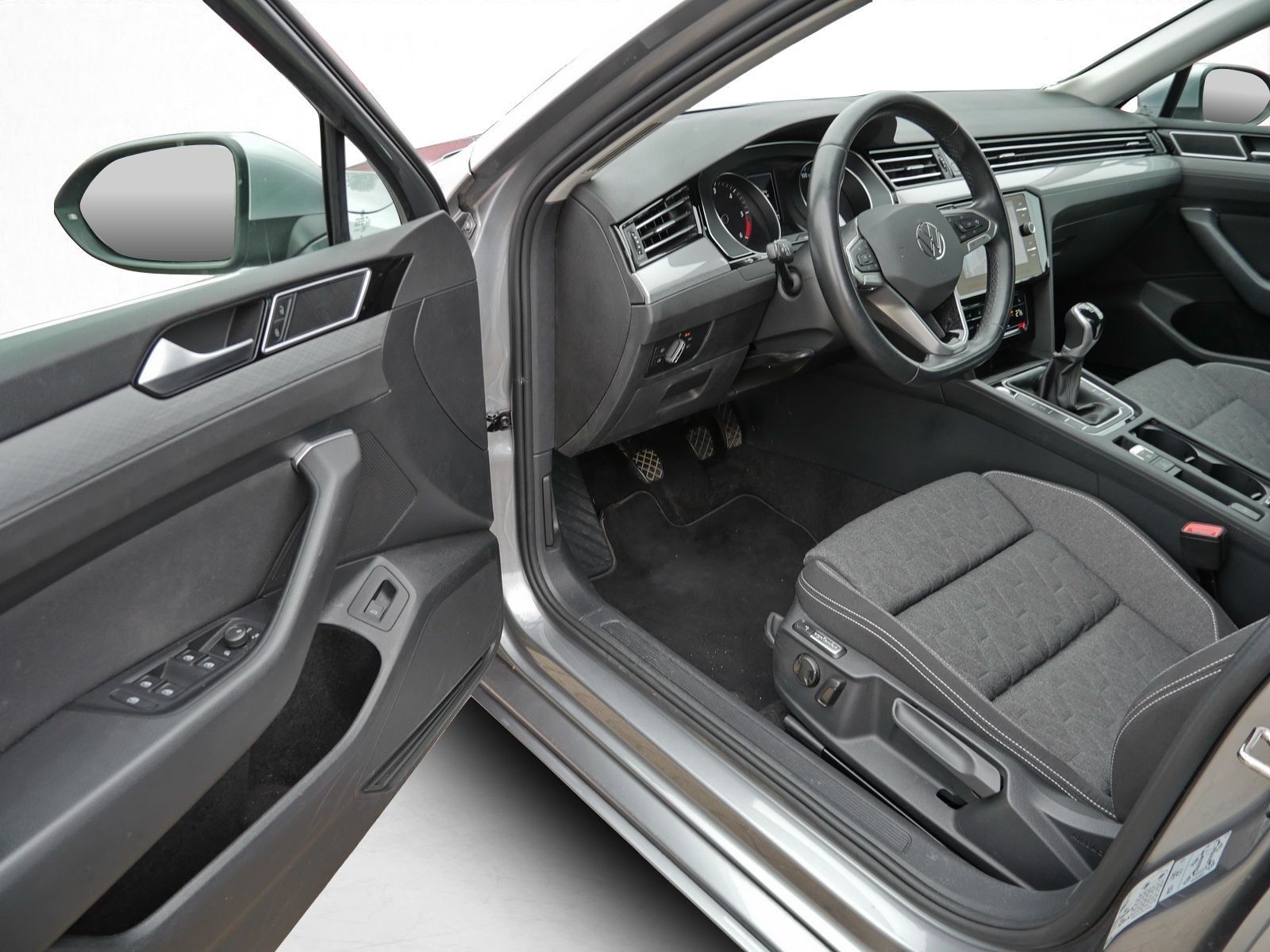 Volkswagen Passat Variant - Bild 14