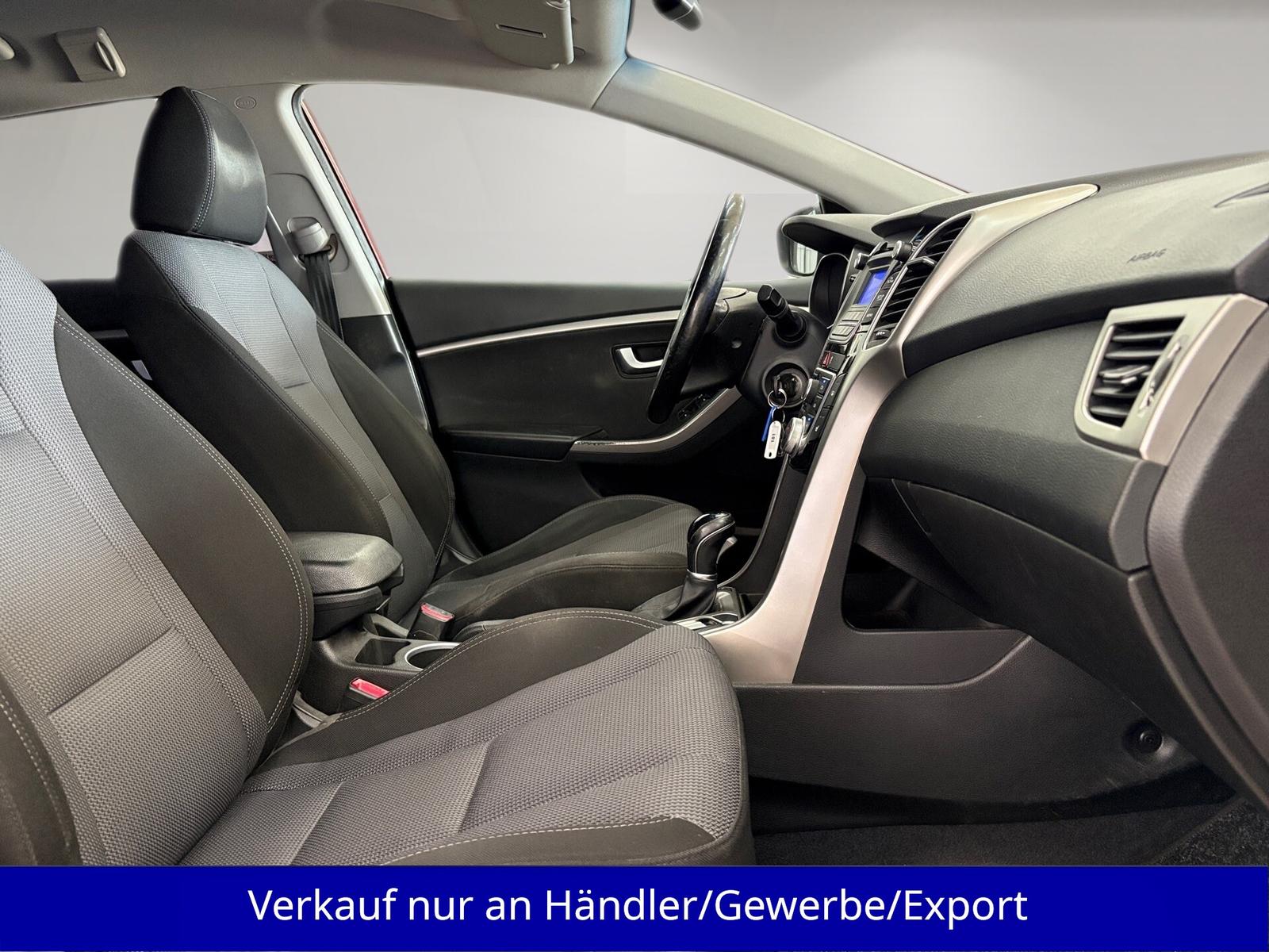 Hyundai i30 2015 — фото 14