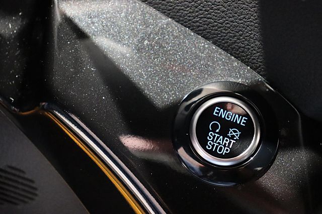 Kuga 1.5 EcoBoost ST-Line AHK SHZ KAMERA Tempoma