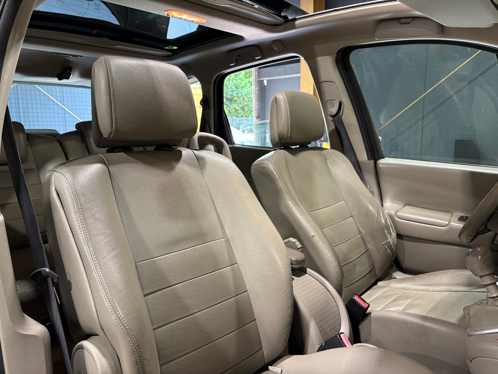 Fahrzeugabbildung Renault Scenic II Grand Privilege/7-SITZ/PANO/NAVI/SHZ/