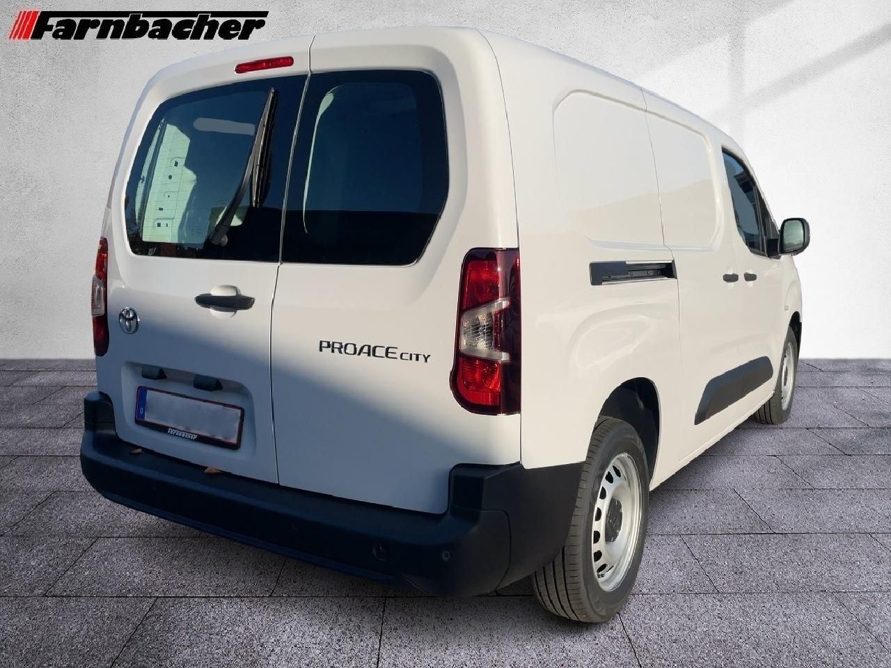 Fahrzeugabbildung Toyota Proace City 1.5D 102PS L2 Meister + Navi + Hecks