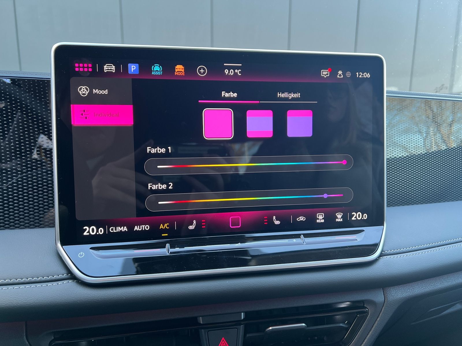 Fahrzeugabbildung Volkswagen Tiguan LIFE 1.5 eTSI DSG *AHK, LED Plus, Kamera,