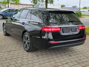 Mercedes E 220 - 5