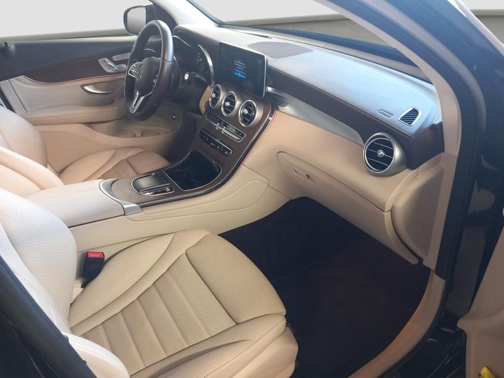 Fahrzeugabbildung Mercedes-Benz GLC 300 d 4MATIC Coupé AHK*HUD*Night-Paket*LED