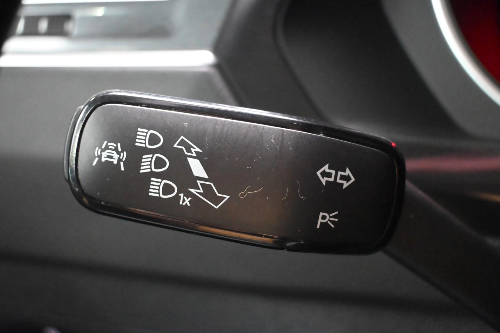 Volkswagen Tiguan Highline/LED/MASS./AHK/RFK/1.HAND/HEAD-UP