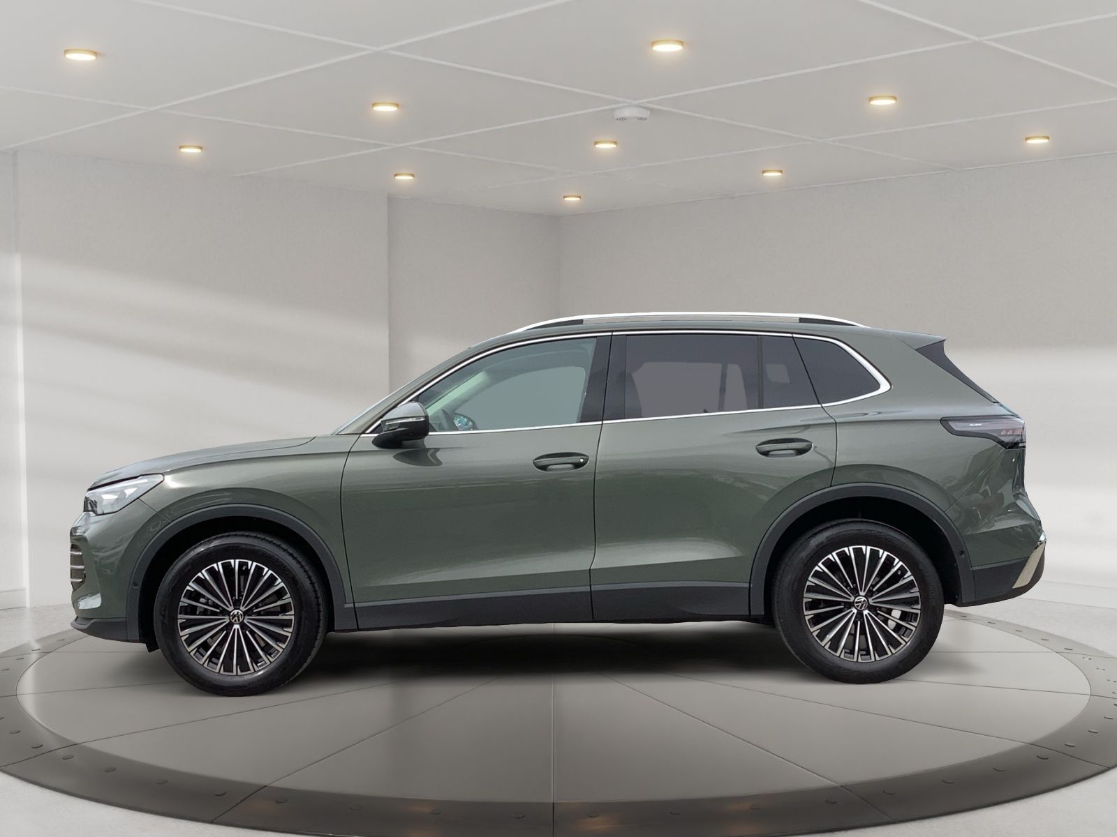 Volkswagen Tiguan 2.0 TDI DSG Elegance 4M. AHK Matrix Stand foto 3