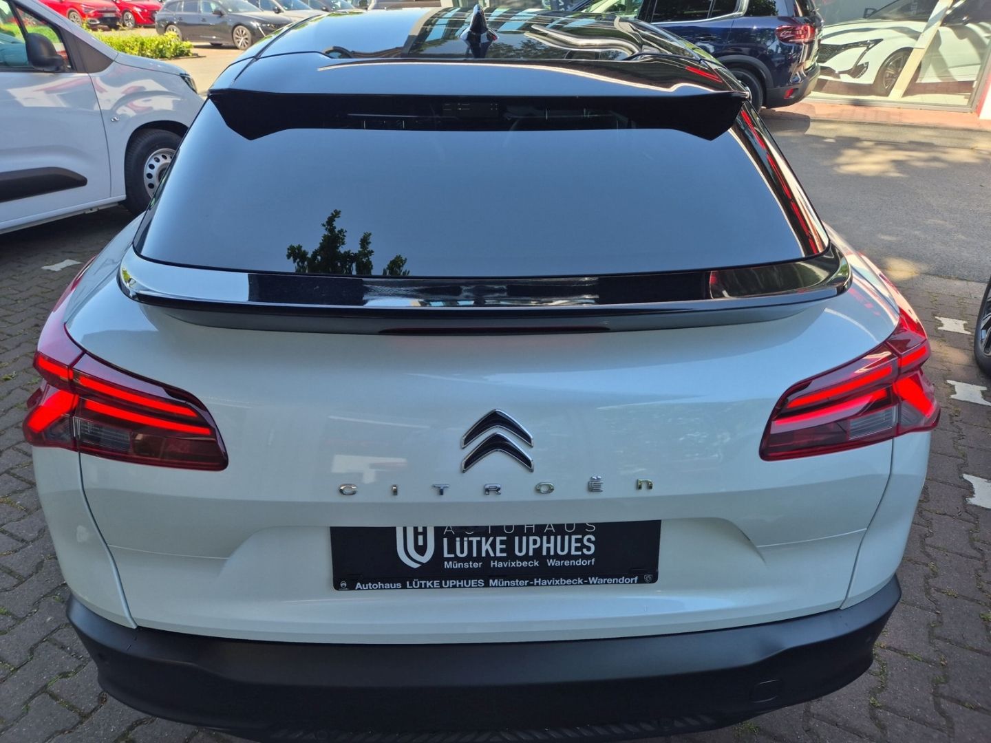Fahrzeugabbildung Citroën C5X 1.6 Plug-In Shine Pack Hybrid 225 e-EAT8