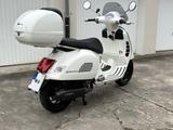 Vespa GTS 300 13 Zoll viel Zubehör  - VESPA 300 GTS