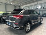Volkswagen T-Roc Sport4Motion AUTOM. DISTANZREGELUNG-KAMERA - Volkswagen T-Roc: Sport
