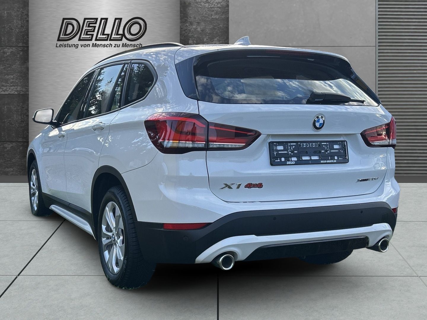 BMW X1 xDrive 20 d Sport Line Automatik AHK Pano Nav imagem 3