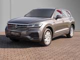Volkswagen Touareg 3.0 TDI DSG 4Motion *Leder*AHK*LED*Navi* - gebrauchte VW Touareg aus dem Jahr 2022