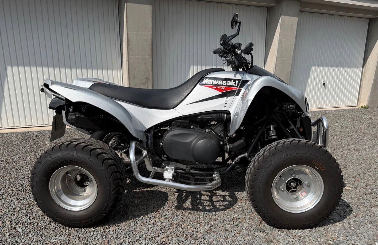 Kawasaki  2006 — салон