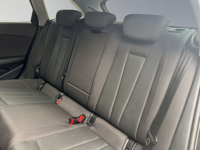 A4 Avant 35 2.0 TFSI S-tronic KLIMA PDC SHZ NAVI
