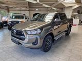 Toyota Hilux Double Cab Comfort 4x4*Trittbretter*AUTOM. - Toyota Hilux Tageszulassungen
