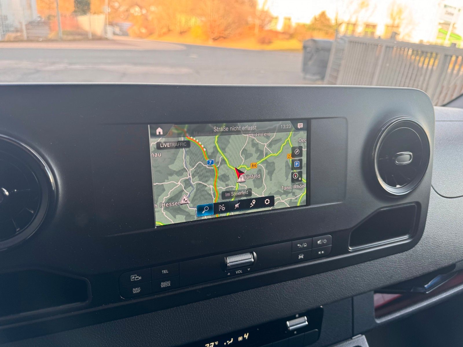 Fahrzeugabbildung Mercedes-Benz Sprinter 317 CDI 3665 9G Klima 360 SHZ MBUX