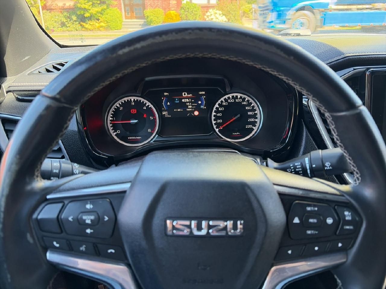 Fahrzeugabbildung Isuzu D-Max Double Cab 1,9 V-CROSS
