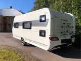 Hobby 560 KMFE De Luxe Edition mit Luftvorzelt - Separate Dusche Wohnwagen Mit