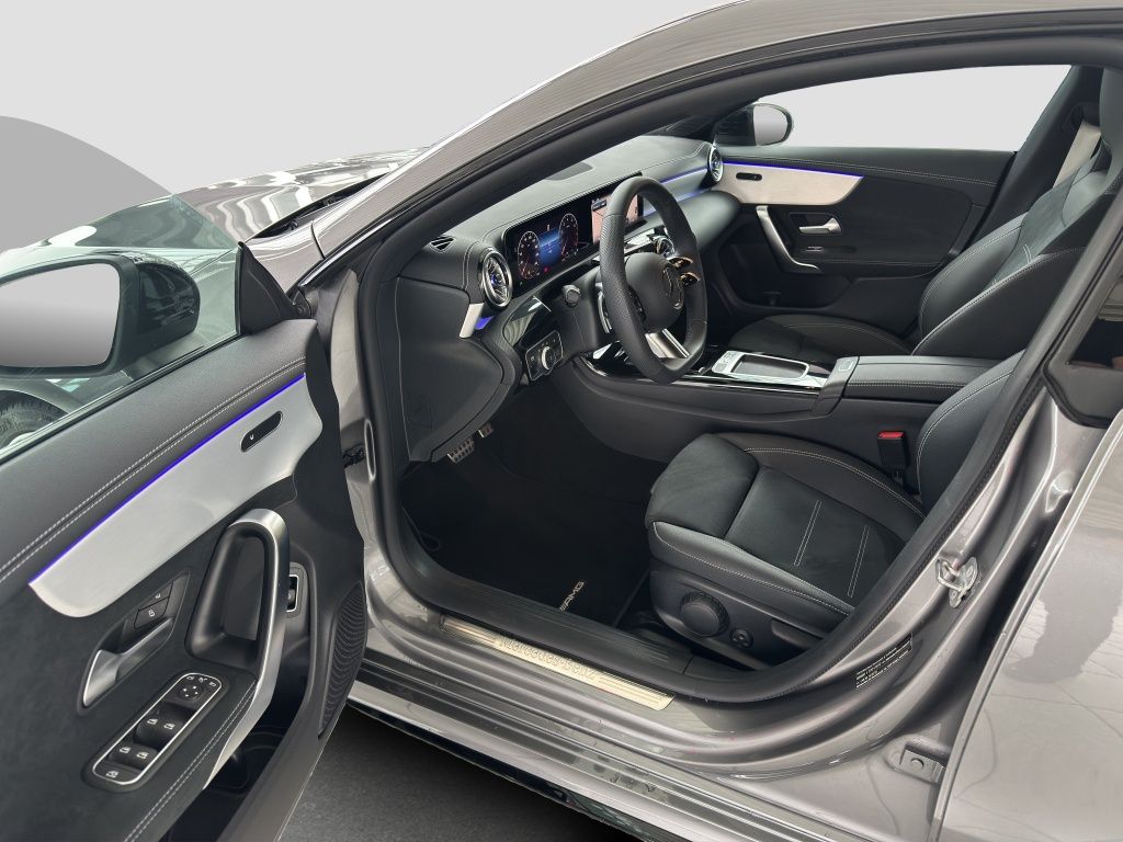 Fahrzeugabbildung Mercedes-Benz CLA 200 Shooting Brake AMG*Night*DISTR.*PDC*RFK