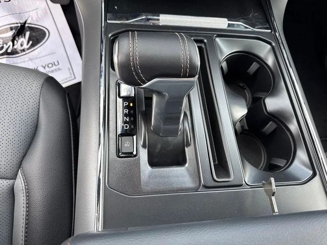 Ford F 150 Lightning Lariat gr. Batterie im Vorlauf