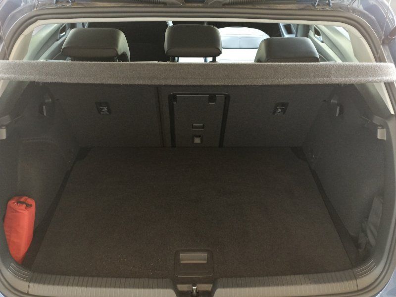 Fahrzeugabbildung Volkswagen Golf VIII 1.5 eTSI Goal DSG