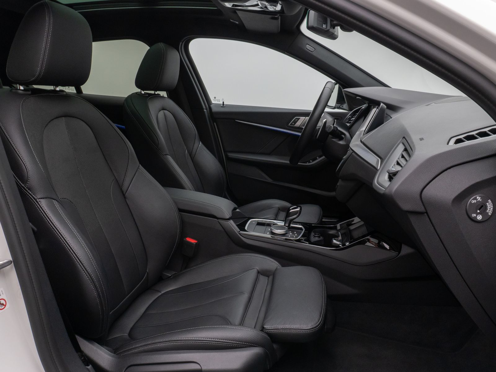 Fahrzeugabbildung BMW 120i M Sport Panoram Kamera DAB HiFi Komfort 19"