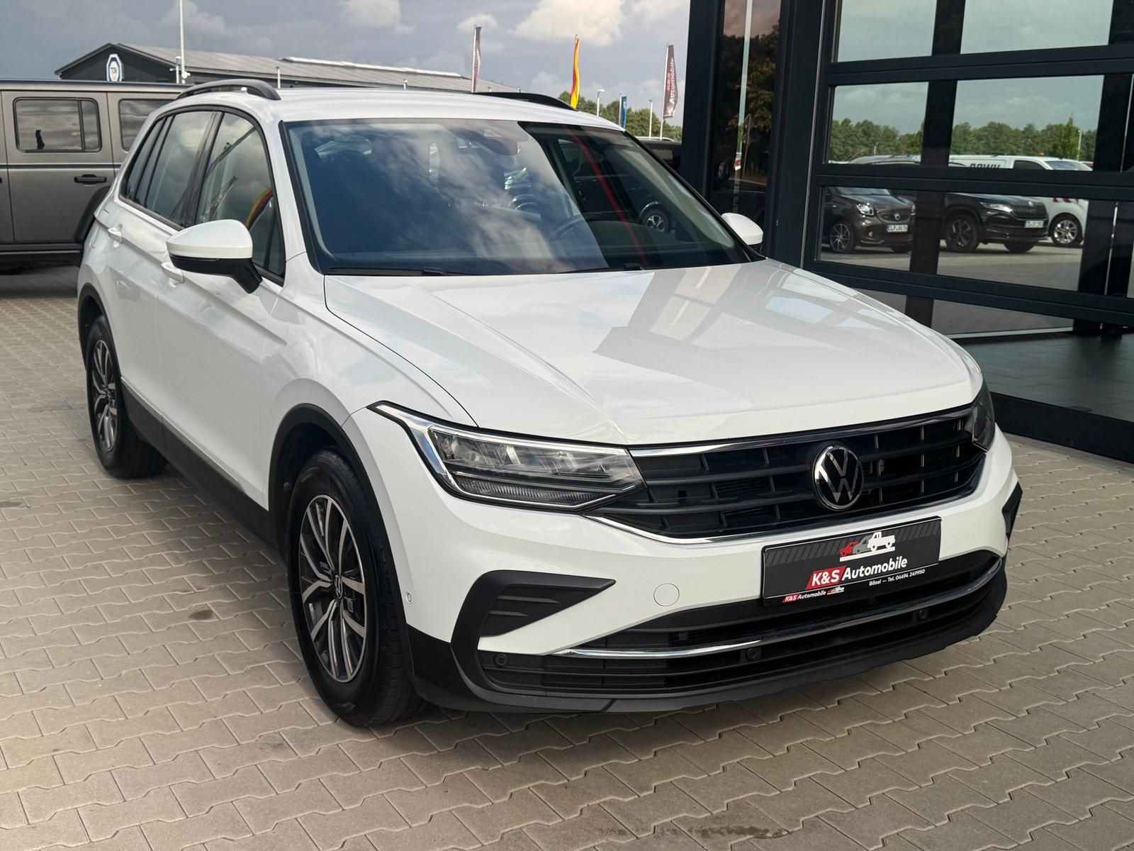 Volkswagen Tiguan 2.0 TDI Life LED NAVI ACC SHZ RFK foto 3