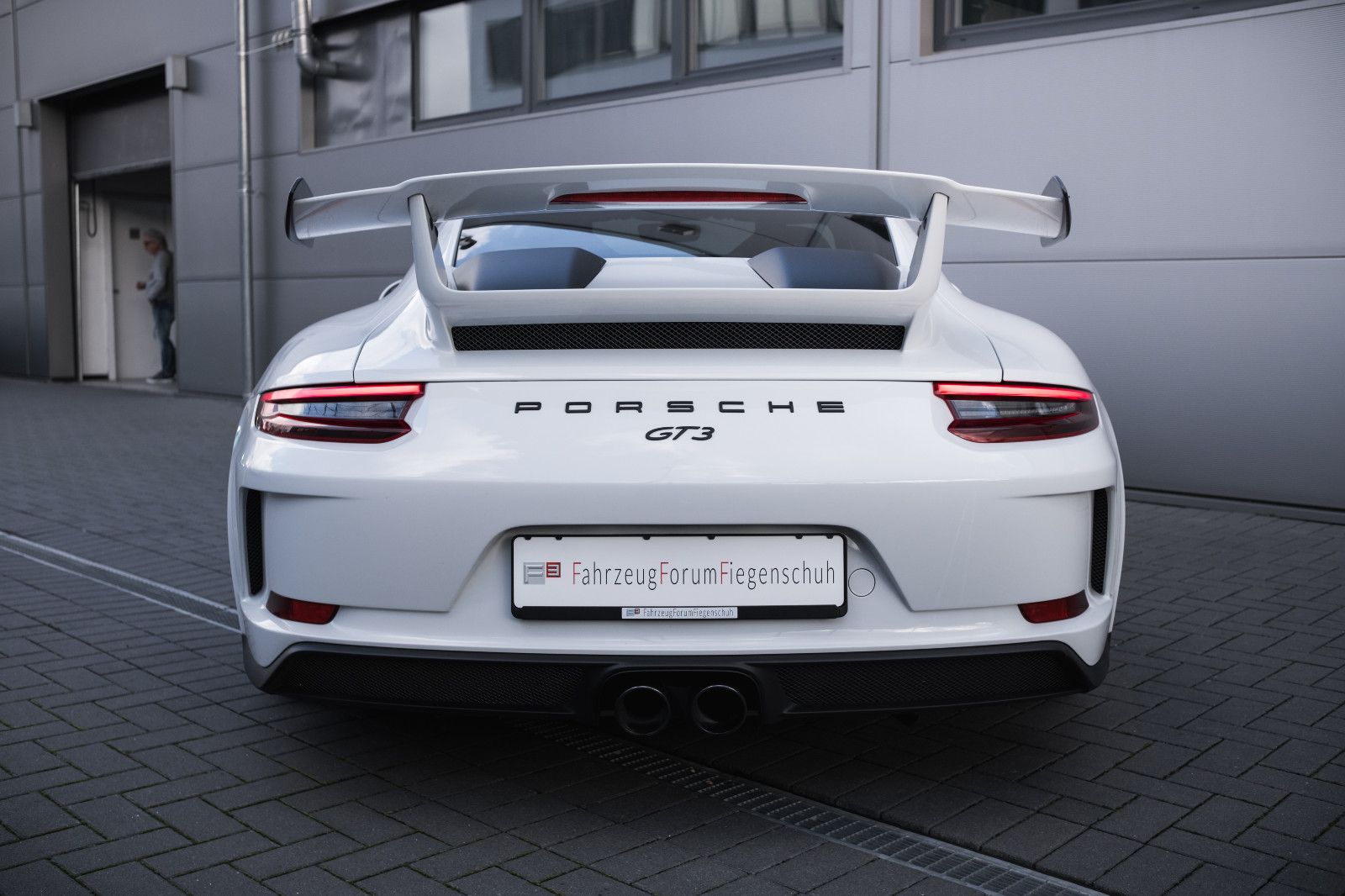 Fahrzeugabbildung Porsche 911/991.2 GT3 -Lift-Clubsport-Approved-LED