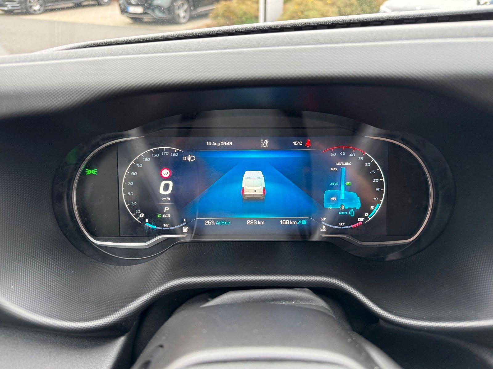 Fahrzeugabbildung Iveco Daily 35S18HA8 3.0L *R3.520mm*AHK*2xSchiebetür*