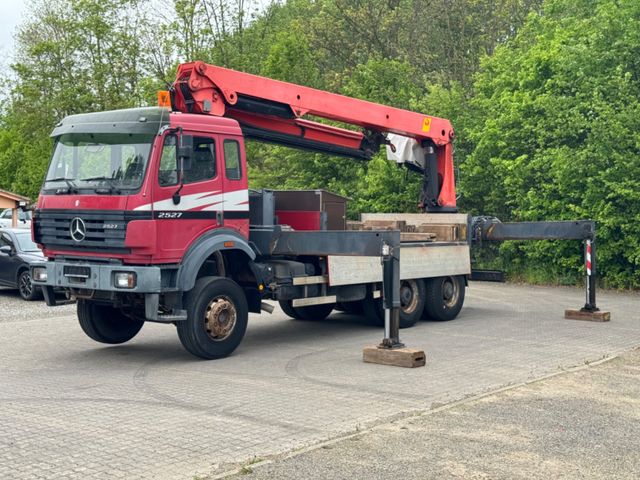 Mercedes-Benz Mobilkran 2527*6x4 *1 HAND *TÜV NEU *BAUSTOFF