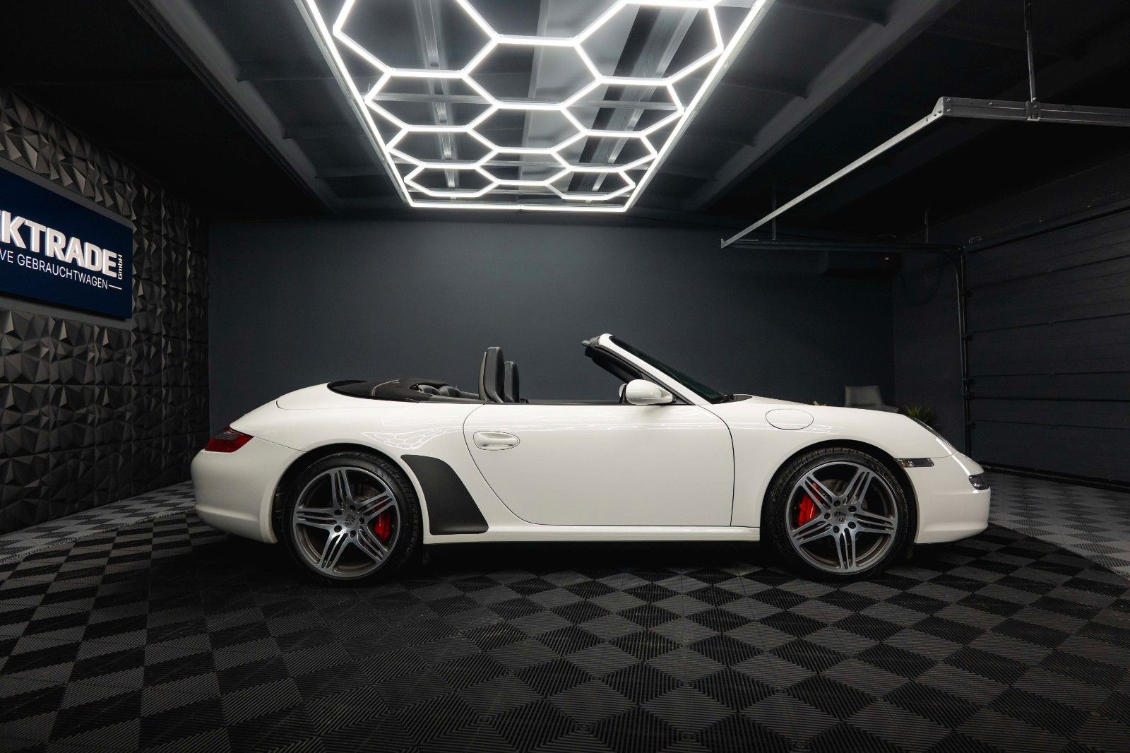 Fahrzeugabbildung Porsche 997 911 Carrera 4 S Cabrio Chrono Unfallfrei