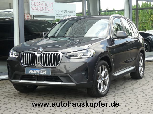 BMW X3 xDrive20i Sportsitz*AHK°PANO*ACC*Leder*Ad.LED