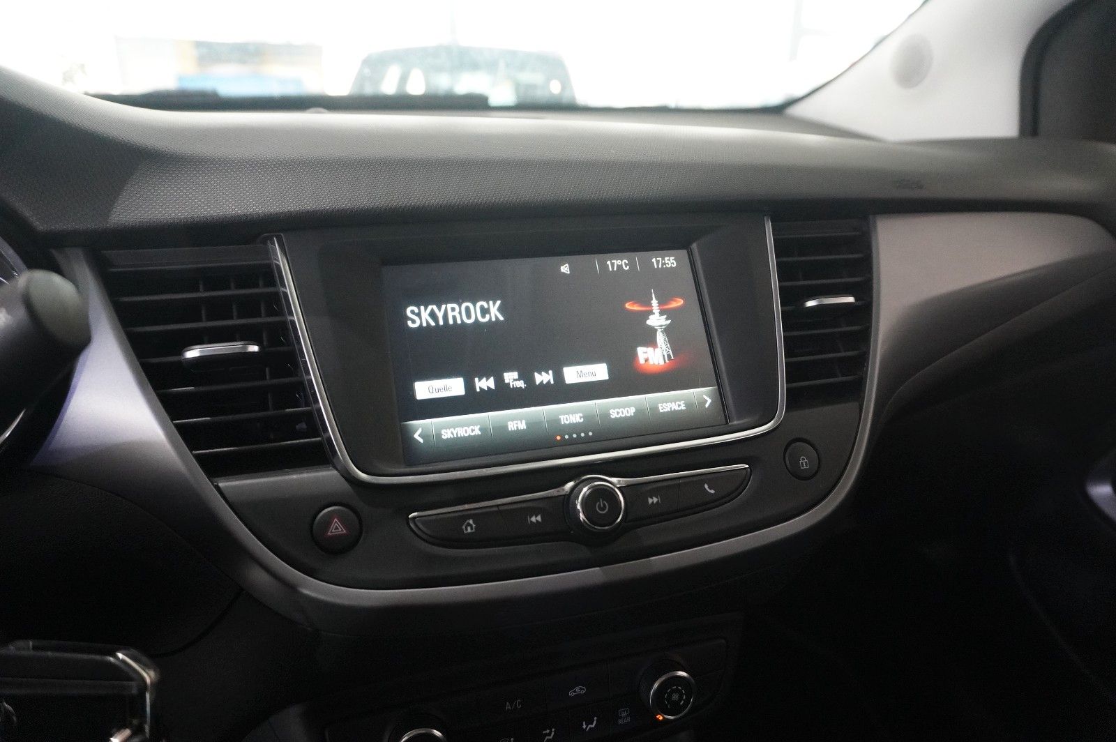 Fahrzeugabbildung Opel Crossland (X) 1.2 EDITION NAVI/LED/KAMERA/DAB+