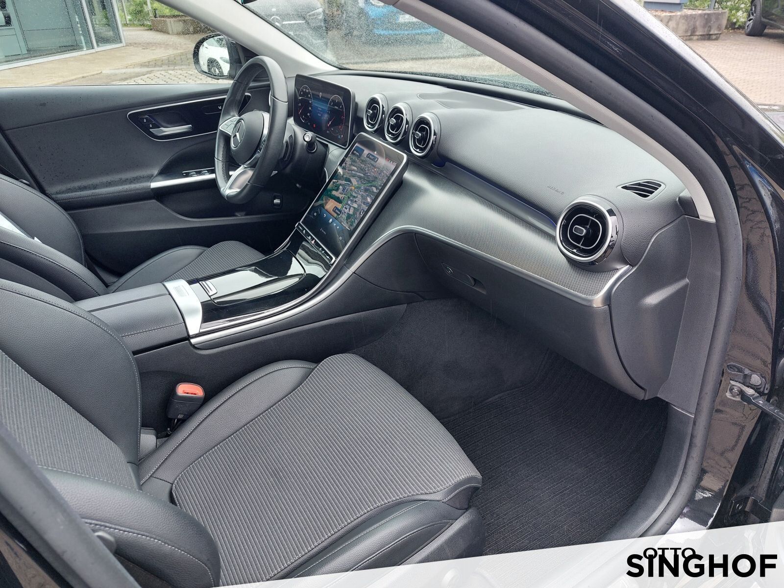 Fahrzeugabbildung Mercedes-Benz C 220 d Avantgarde +AHK+LED+Rü Kam+TOTW+Ambiente