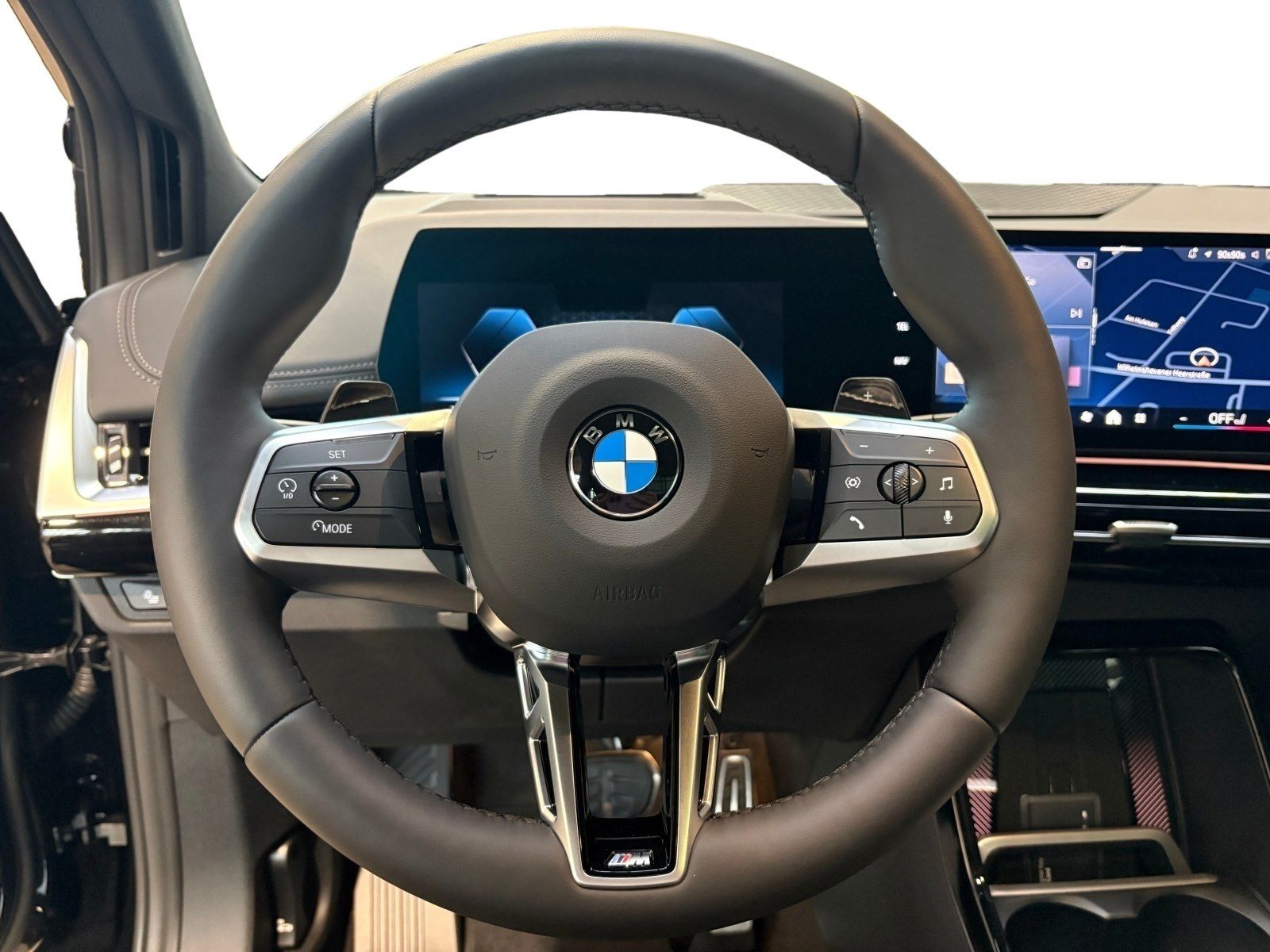 BMW 223 Active Tourer - Bild 12